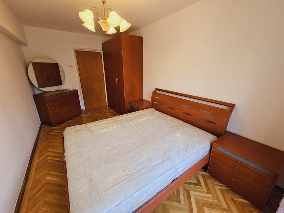 Bd. Unirii * zona cu fantani * 3 camere mobilate si utilate