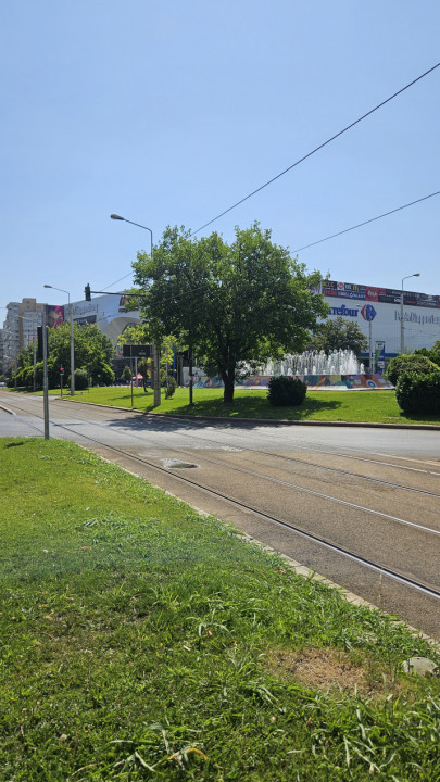 Intersectie Iancului cu Pantelimon zona Mc'Donald's si Mega Mall