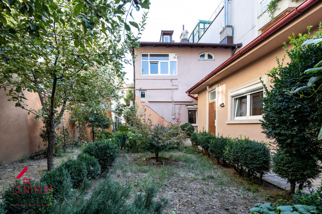 Unirii casa singur curte * teren in proprietate 413 mp *