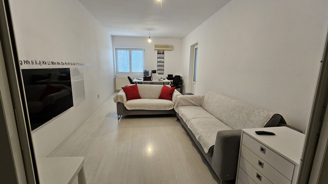 Unirii adiacent * blocul Erbasu * constructie 2001 * 105.40 mp