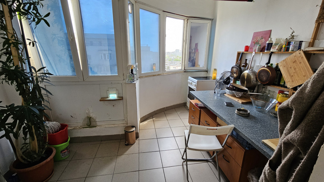 Unirii adiacent * blocul Erbasu * constructie 2001 * 105.40 mp