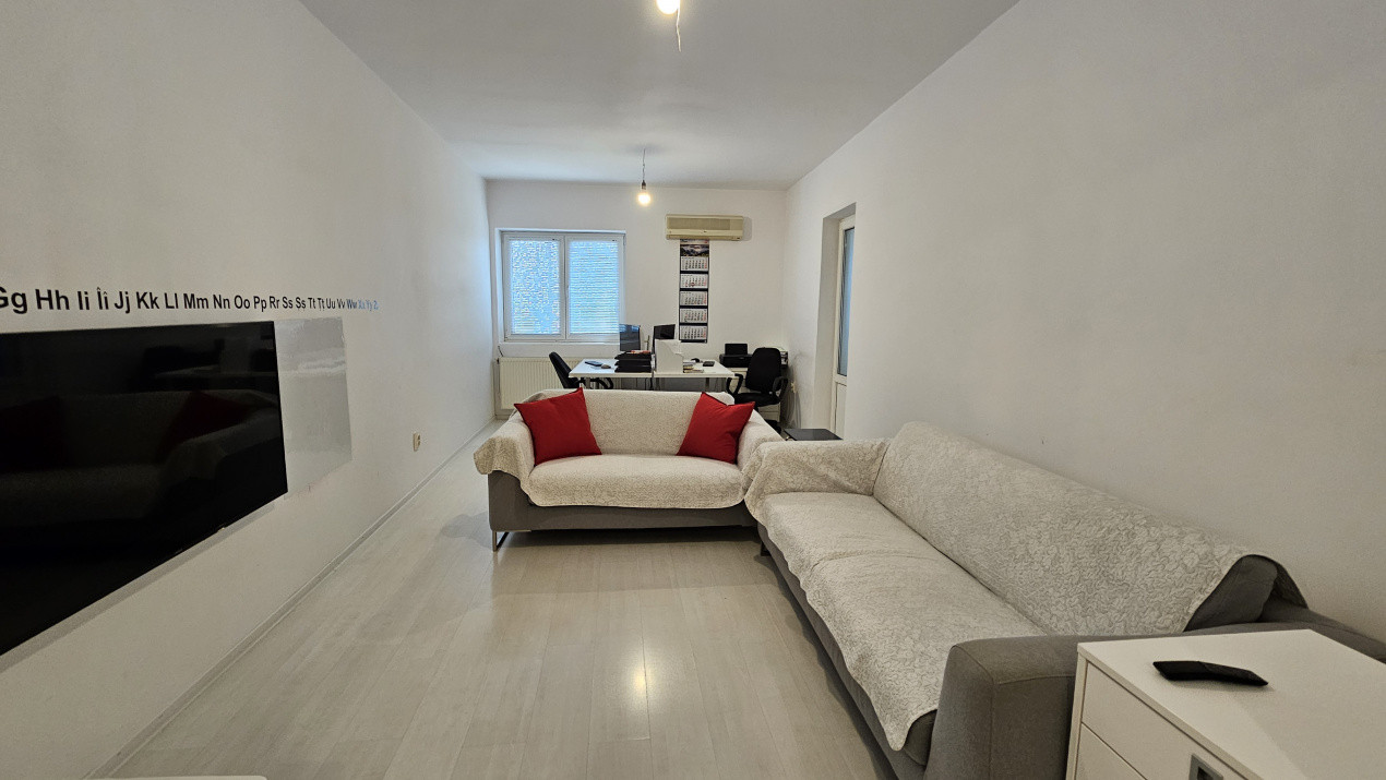 Unirii adiacent * blocul Erbasu * constructie 2001 * 105.40 mp
