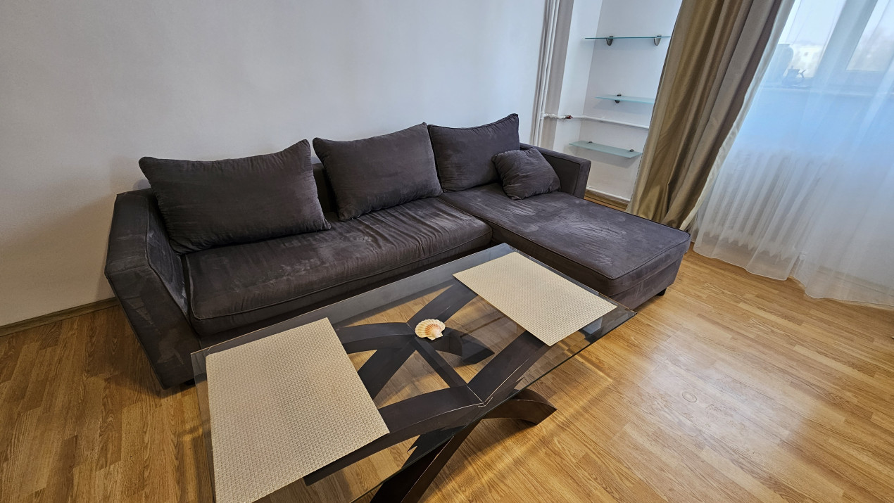 Panduri stradal * apartament cu 3 camere mobilat si utilat