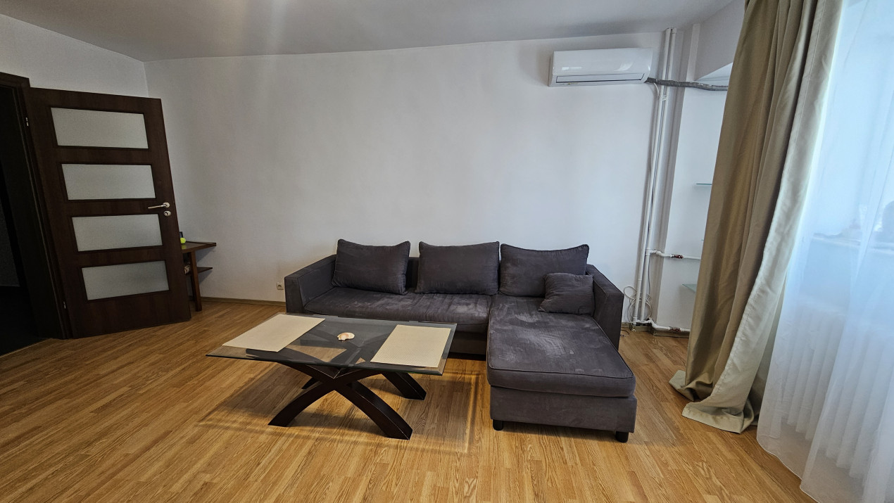 Panduri stradal * apartament cu 3 camere mobilat si utilat