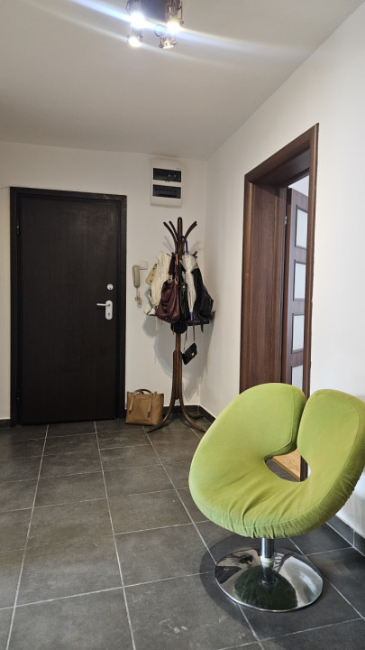Panduri stradal * apartament cu 3 camere mobilat si utilat