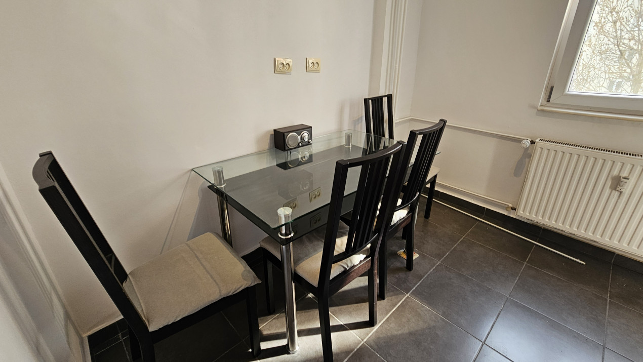 Panduri stradal * apartament cu 3 camere mobilat si utilat