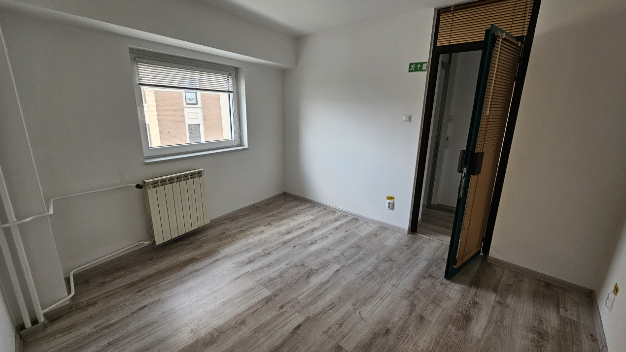 Stirbei Voda 4 camere nemobilate pentru firma sau locuit