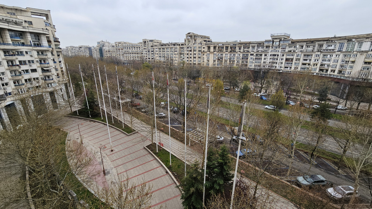 Bulevardul Unirii stradal bloc 2004 * centrala de bloc * firma sau locuit