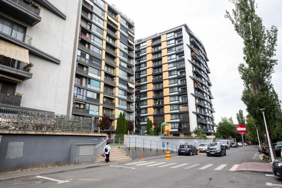 Titan * aproape de metrou Titan si IOR bloc 2020 * parcare subetana