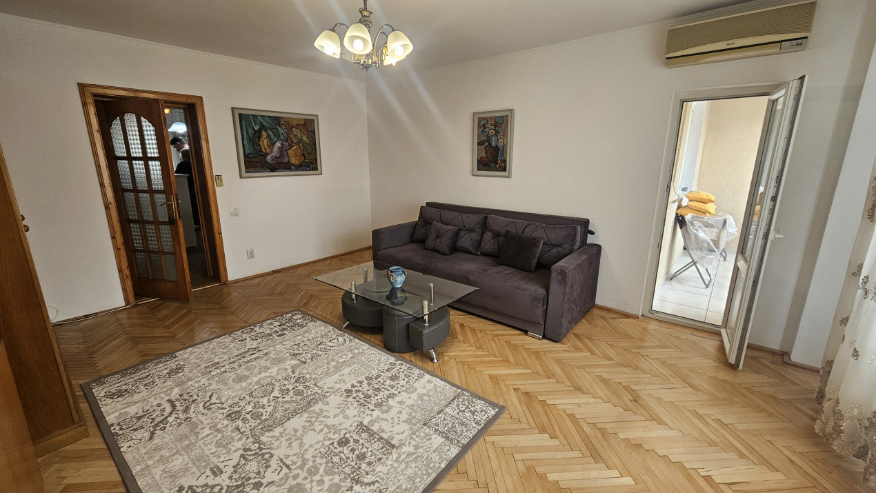 Inchiriere 3 camere Unirii - Mircea Voda