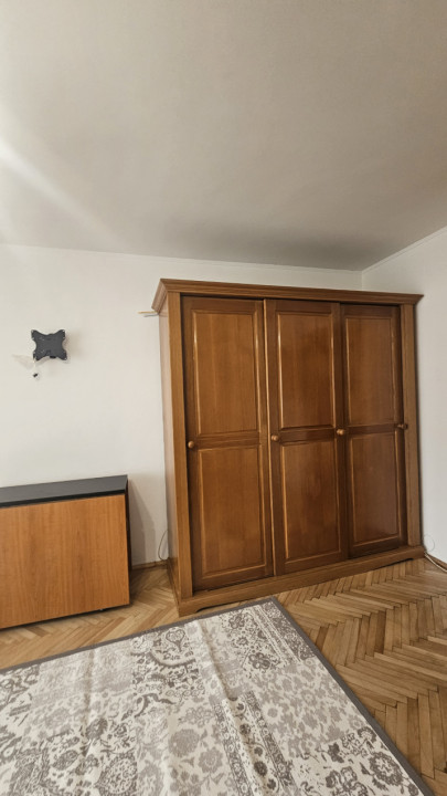 Inchiriere 3 camere Unirii - Mircea Voda
