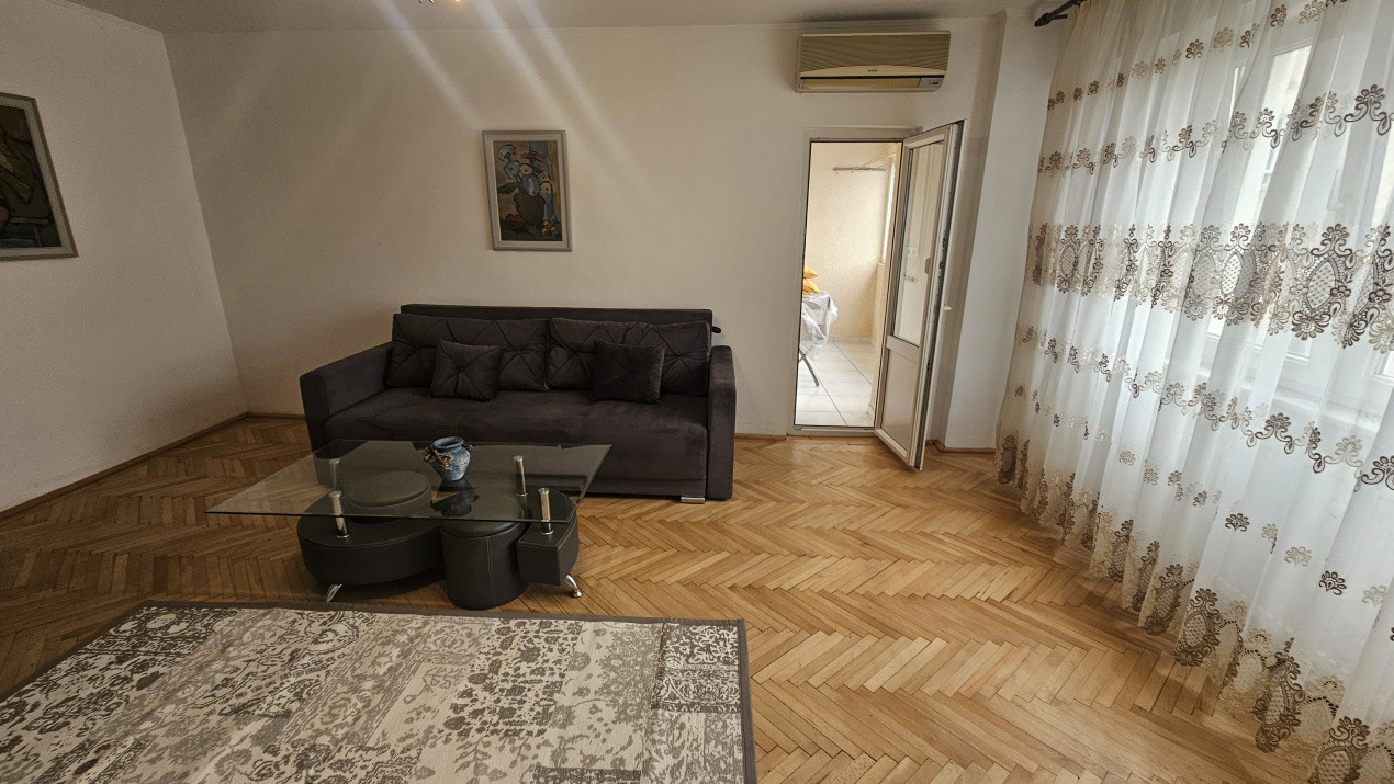 Inchiriere 3 camere Unirii - Mircea Voda