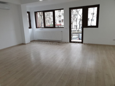 Inchiriere 2 camere Vitan Mall centrala proprie