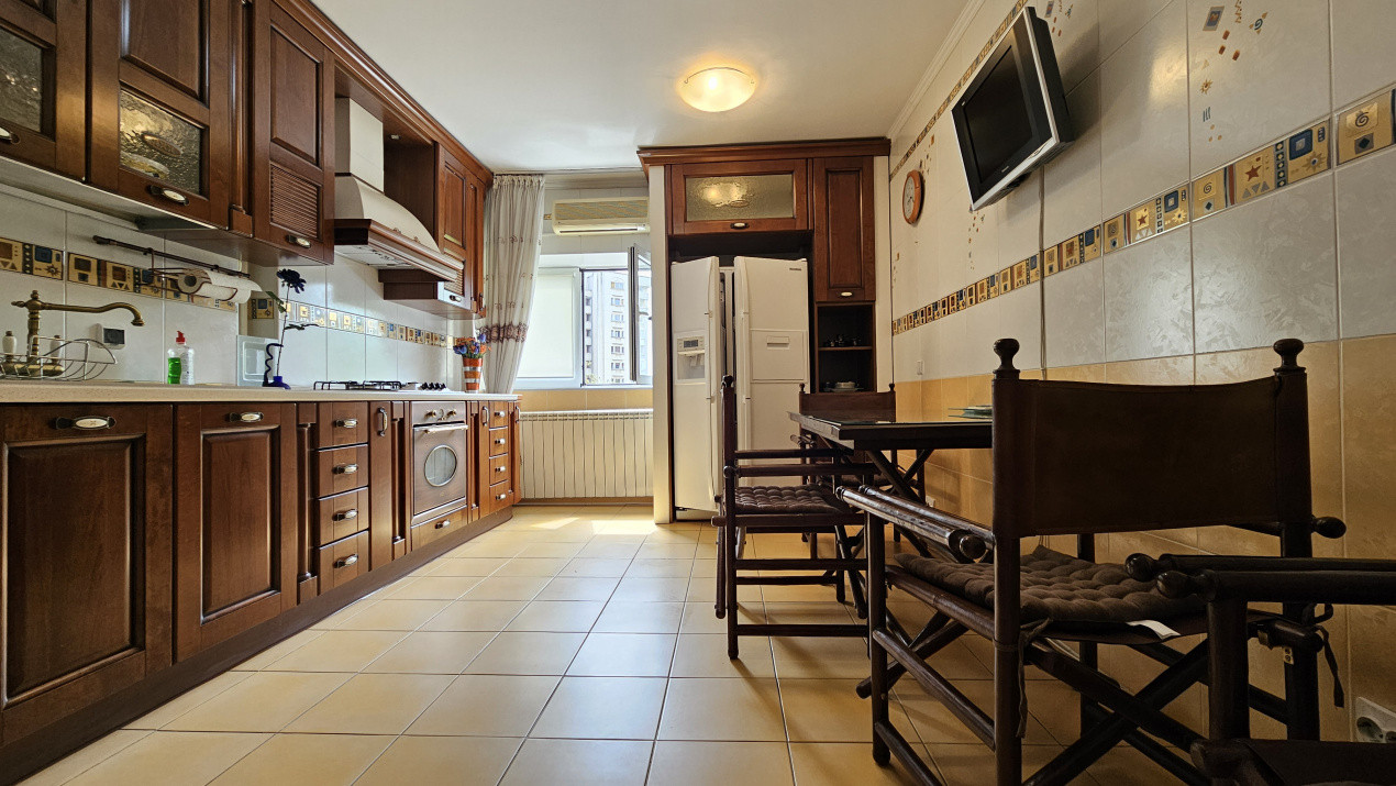 Libertatii * Palatul Parlamentului 4 camere modificat in 2