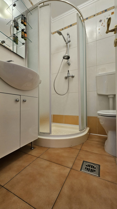 Libertatii * Palatul Parlamentului 4 camere modificat in 2