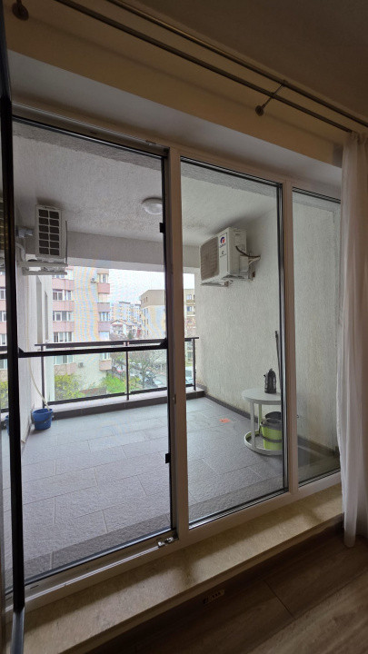 Inchiriere 2 camere Unirii bloc nou - parcare subterana