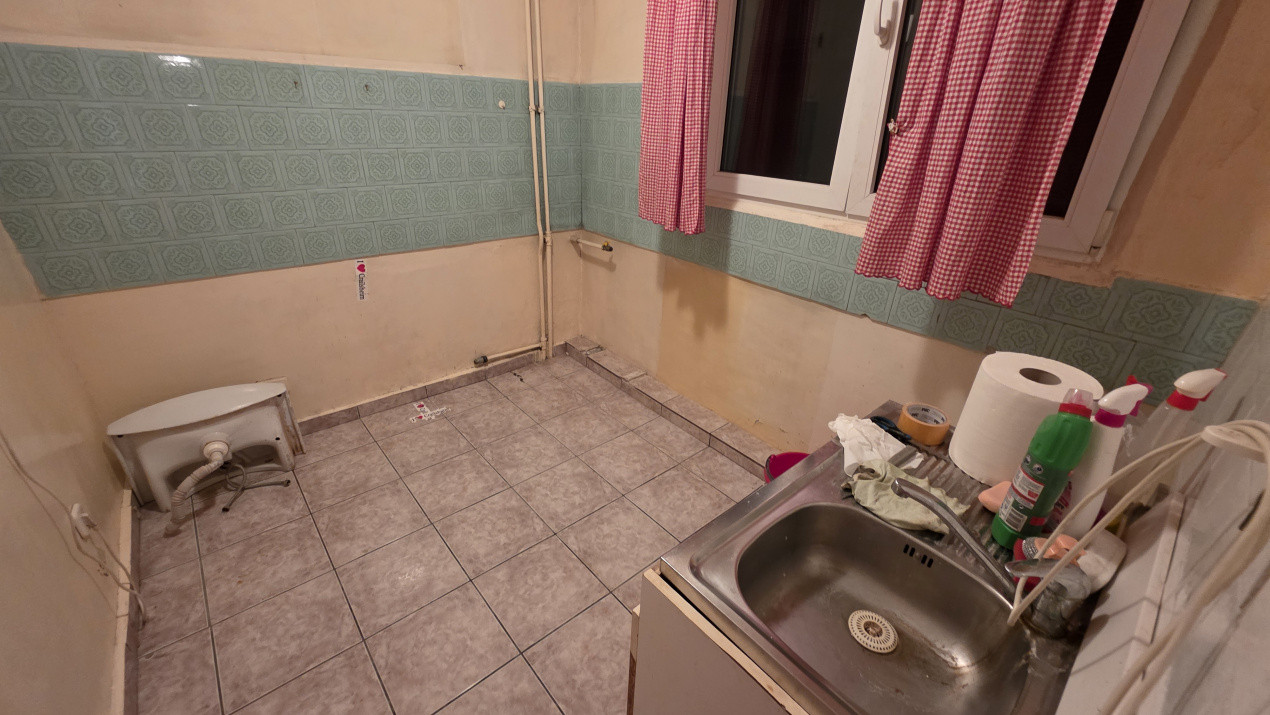 Vanzare 2 camere  Drumul Taberei piata