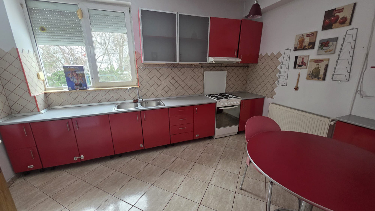 Bucurestii Noi inchiriere imobil singur curte 