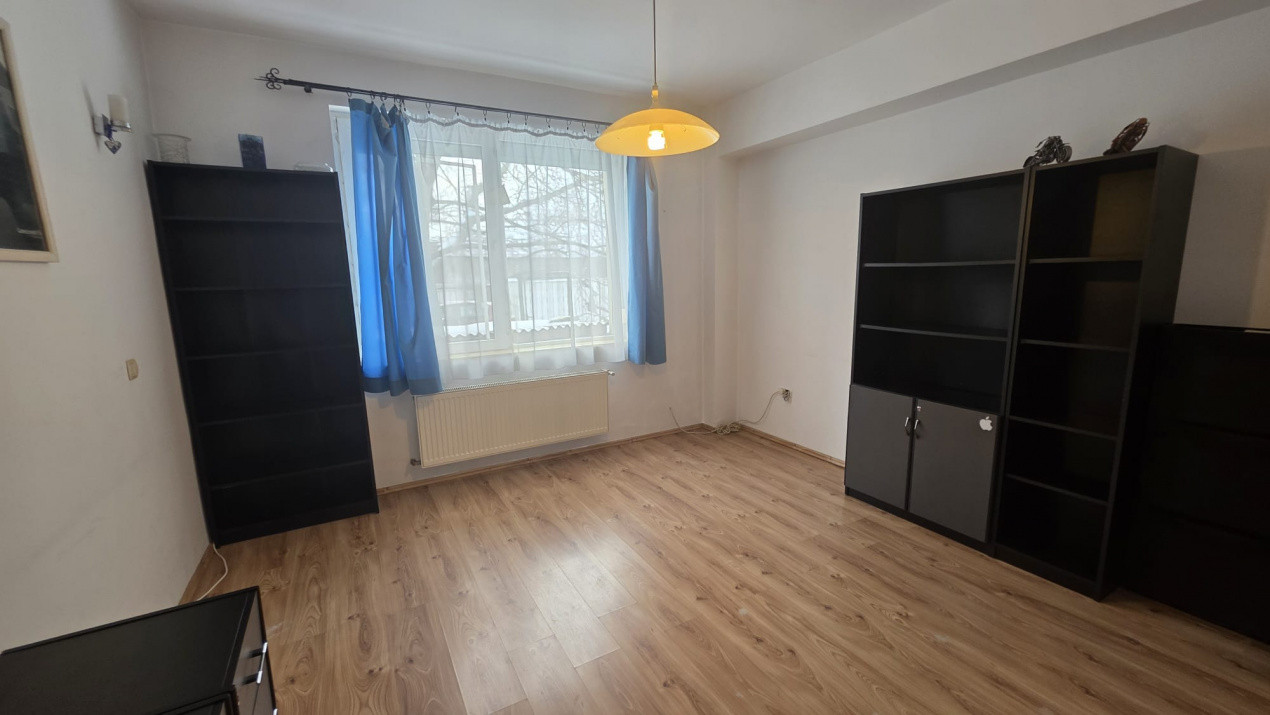 Bucurestii Noi inchiriere imobil singur curte 