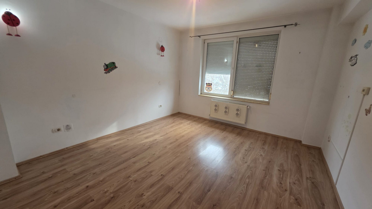 Bucurestii Noi inchiriere imobil singur curte 