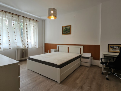 Inchiriere garsoniera la parter Bulevardul Lacul Tei