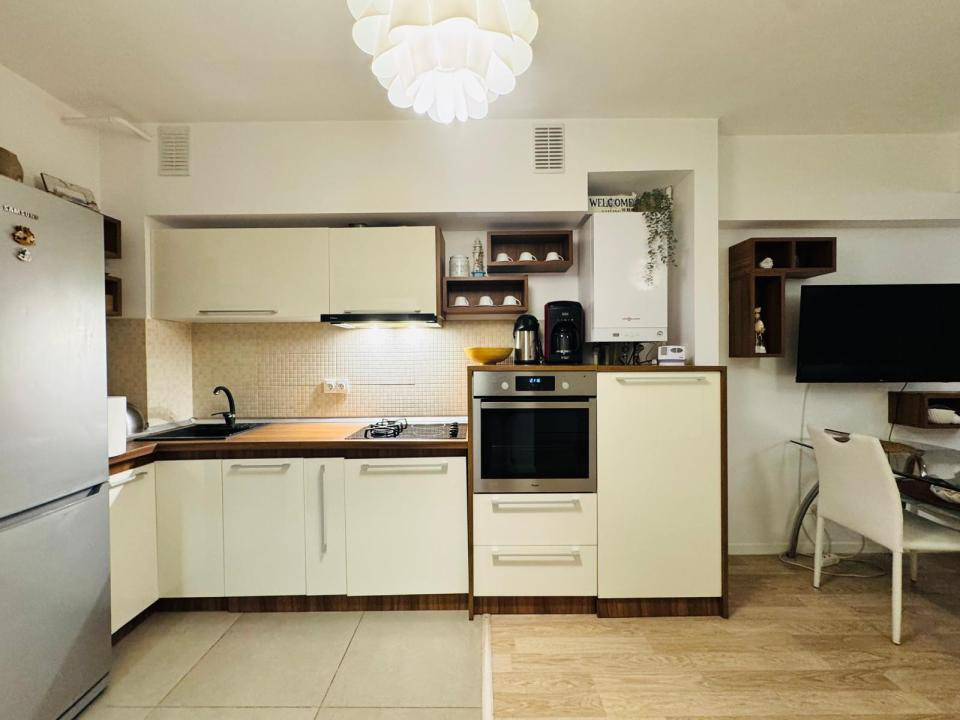 Inchiriere garsoniera Grozavesti terasa si parcare