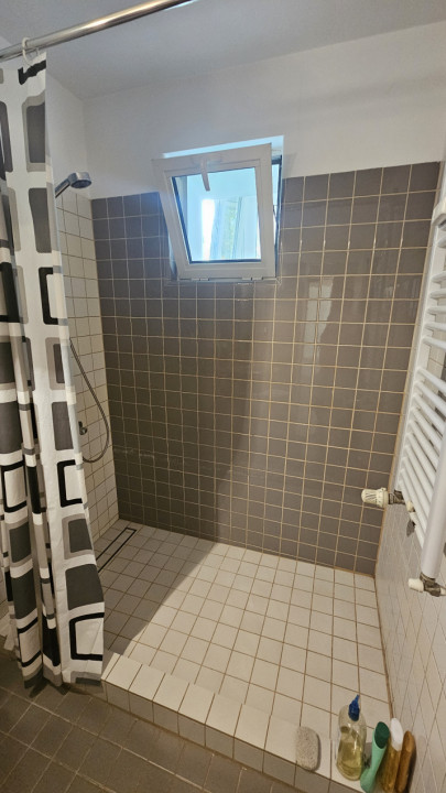 Inchiriere 4 camere Dristor metrou