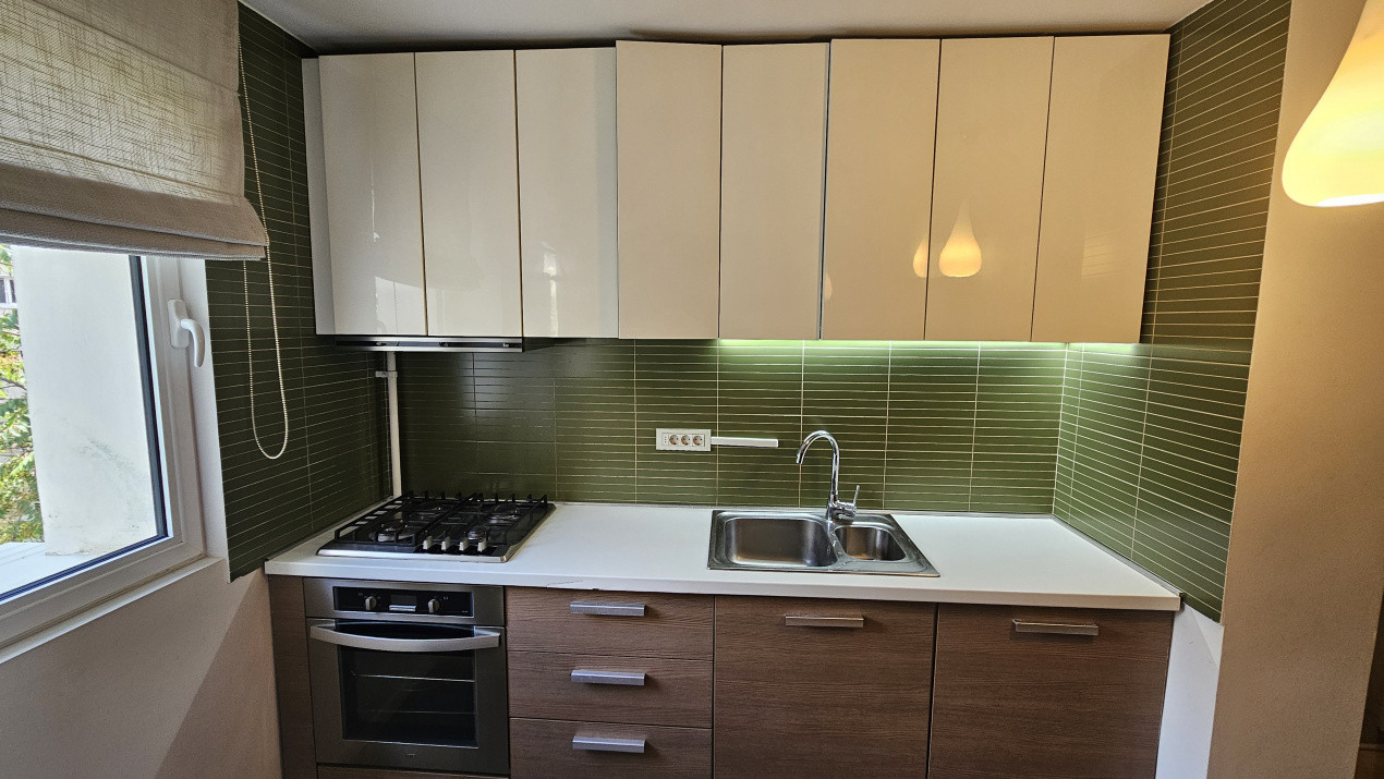 Inchiriere 4 camere Dristor metrou