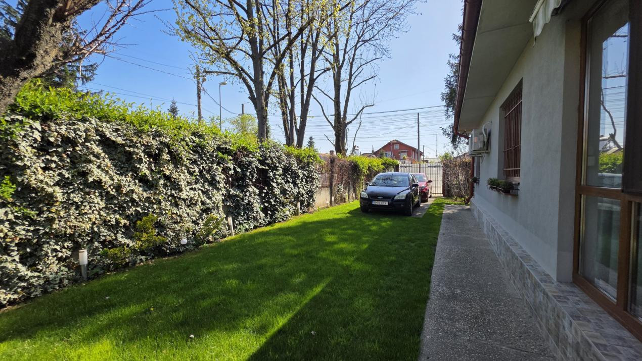 Inchiriere casa singur curte Voluntari