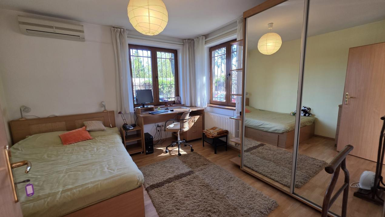 Inchiriere casa singur curte Voluntari