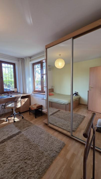 Inchiriere casa singur curte Voluntari