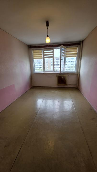 Vanzare 3 camere Bergeni  - Alexandru Obregia