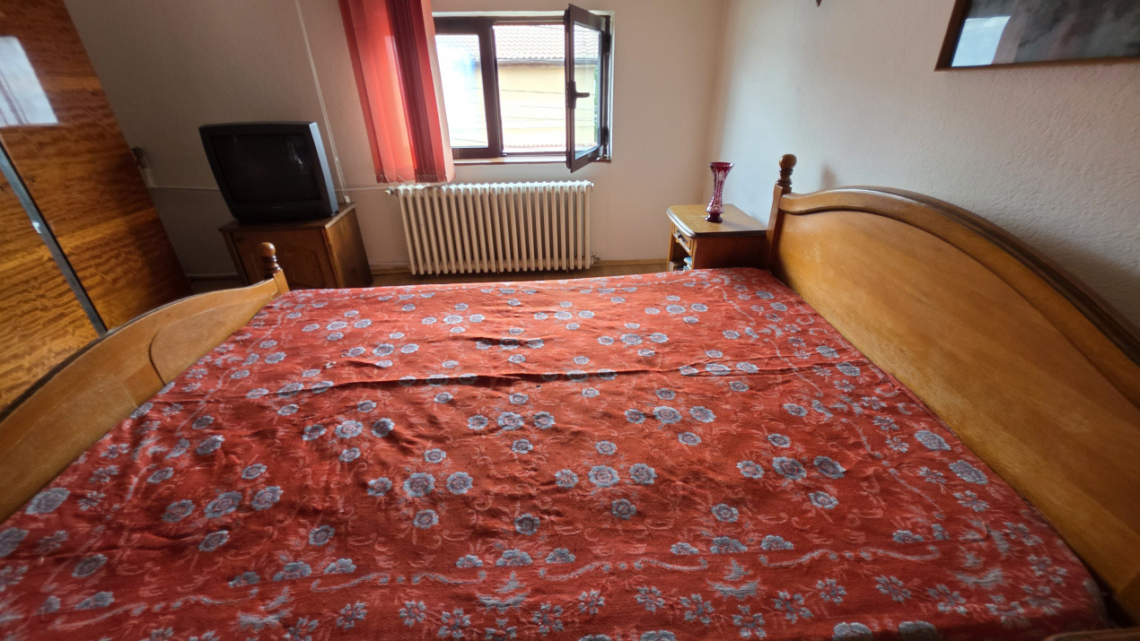 Casa singur curte Orasul Pantelimon - teren 432 mp