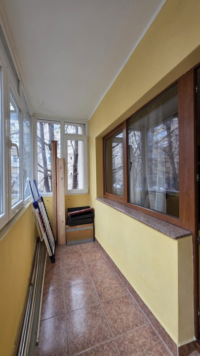 Inchiriere 2 camere Vitan Mall etajul 1/4