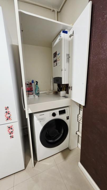 Vanzare 3 camere Universitate Batistei - TNB- Intercontinental CENTRALA PROPRIE