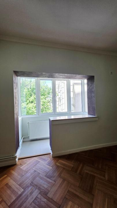 Vanzare 3 camere Universitate Batistei - TNB- Intercontinental CENTRALA PROPRIE