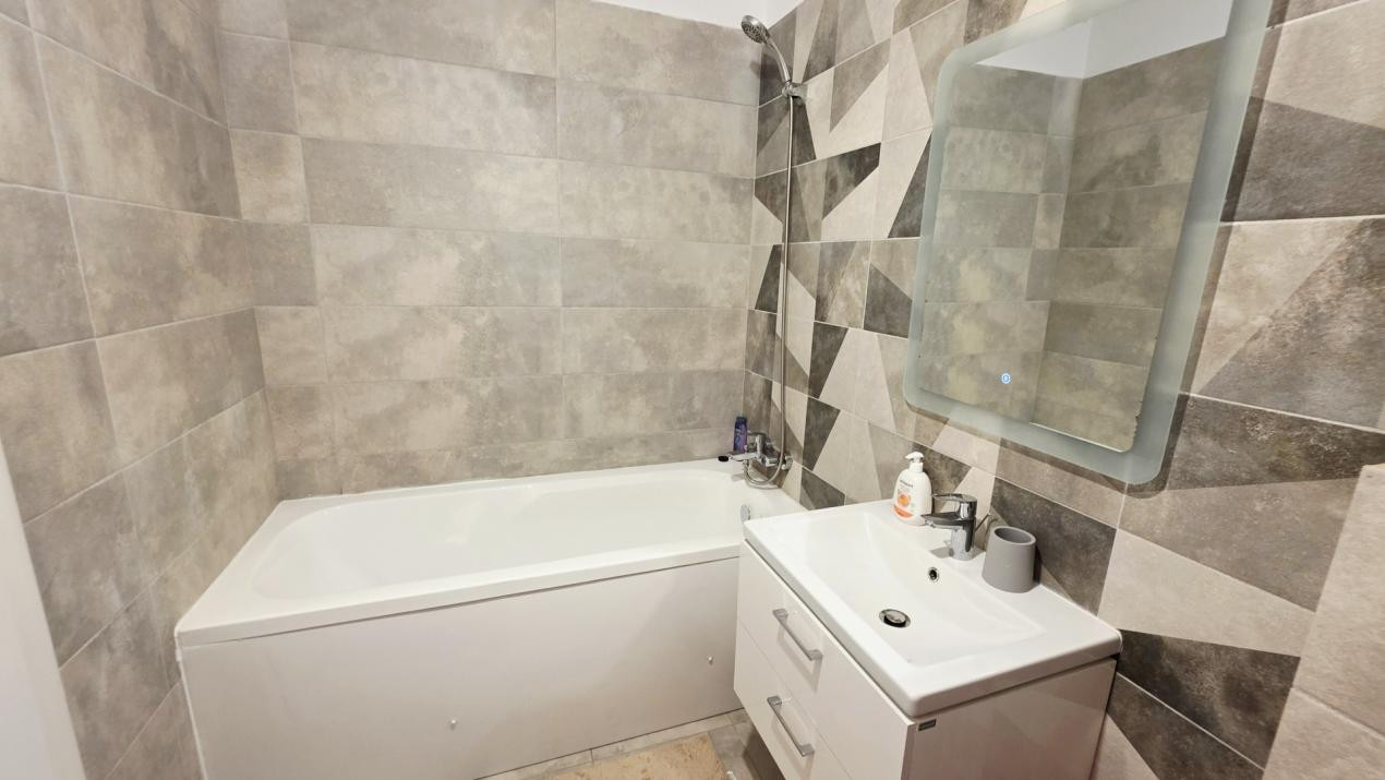 Inchiriere 2 camere bloc 2026 Baicului centrala proprie