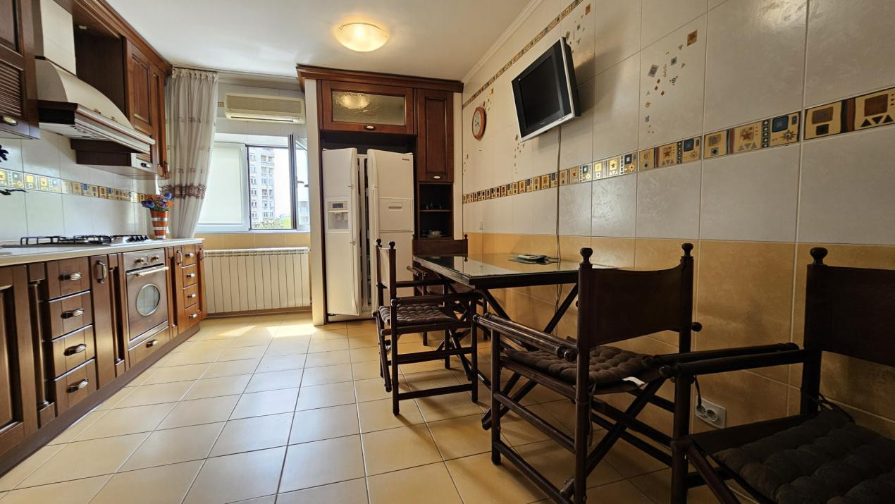 Libertatii * Palatul Parlamentului 4 camere modificat in 2
