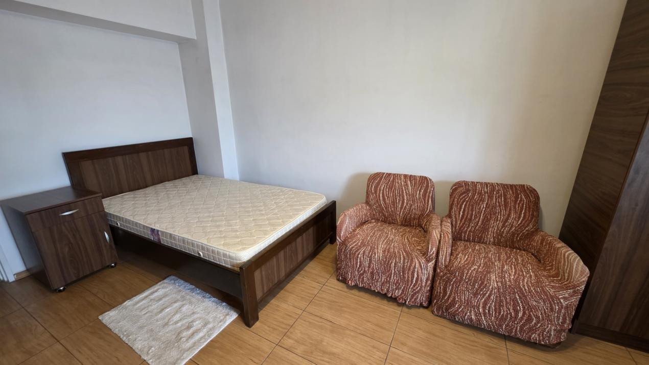 Garsoniera Mihai Bravu * Metrou Obor * bloc mixt