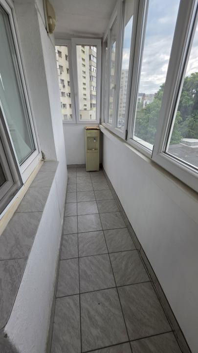 Garsoniera Mihai Bravu * Metrou Obor * bloc mixt