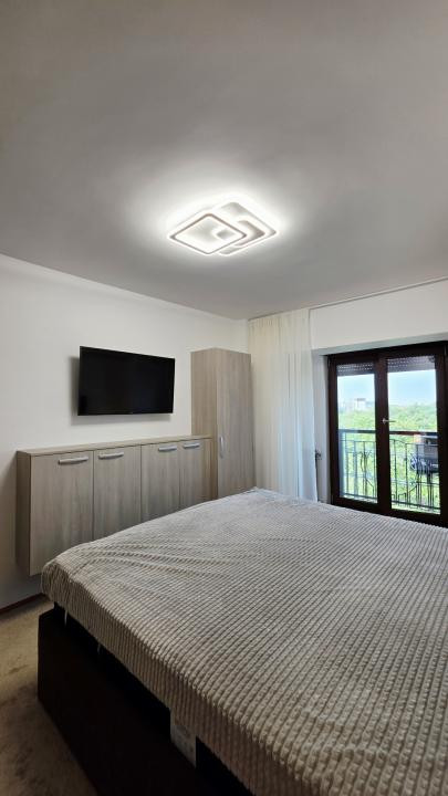 Inchiriere 2 camere Bd Libertatii vedere Parc Izvor renovat 2026
