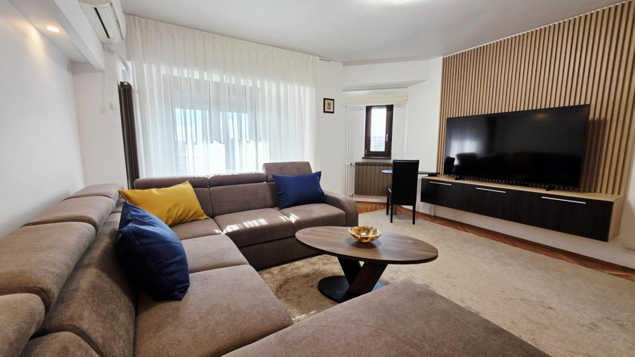 Inchiriere 2 camere Bd Libertatii vedere Parc Izvor renovat 2026