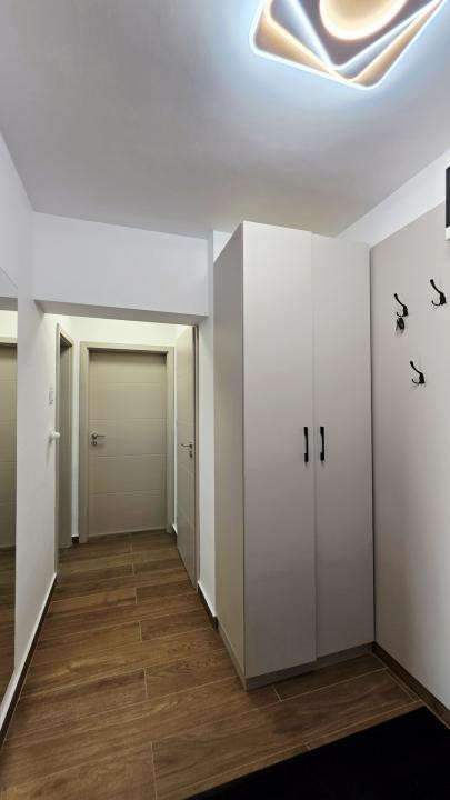 Inchiriere 2 camere Bd Libertatii vedere Parc Izvor renovat 2026