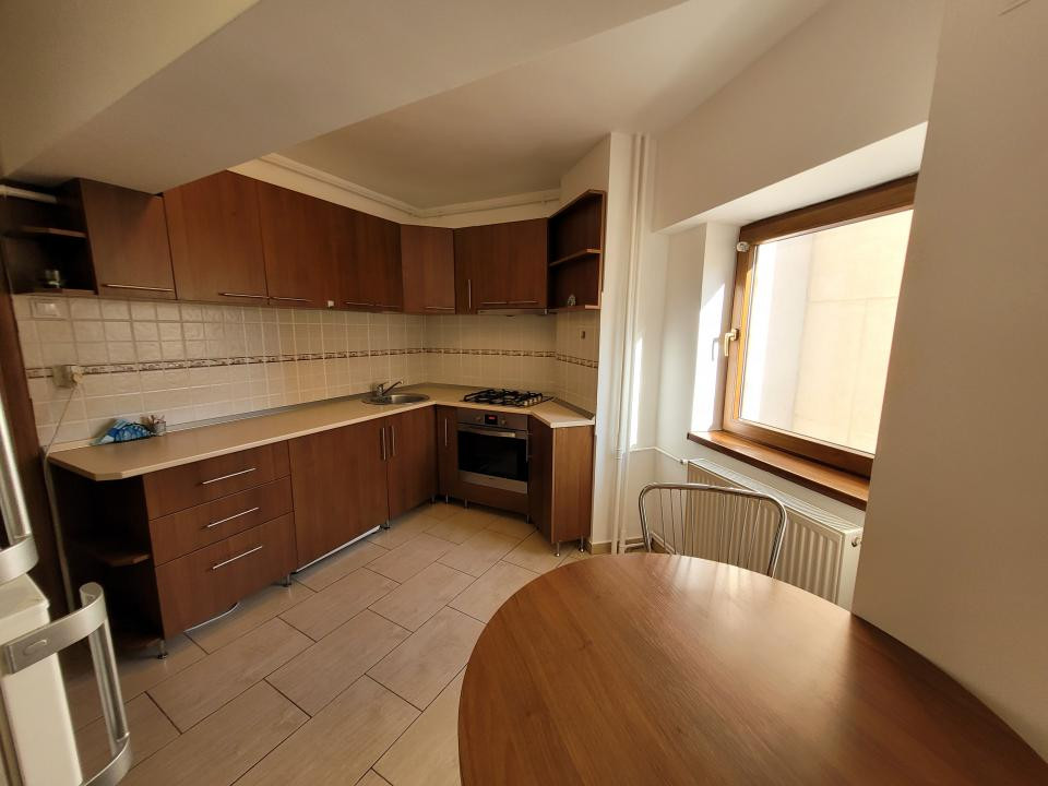 Inchiriere 2 camere Unirii Fantani 