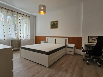 Vanzare Garsonieră Bulevardul Lacul Tei  