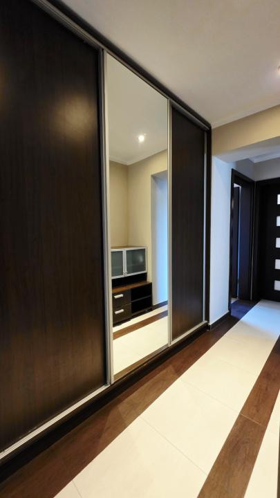 Apartament 3 camere de închiriat – Bulevardul Decebal | 81 mp | Centrală proprie
