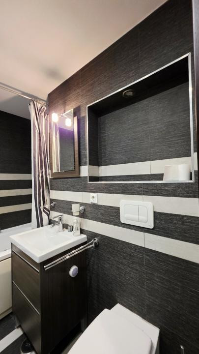 Apartament 3 camere de închiriat – Bulevardul Decebal | 81 mp | Centrală proprie