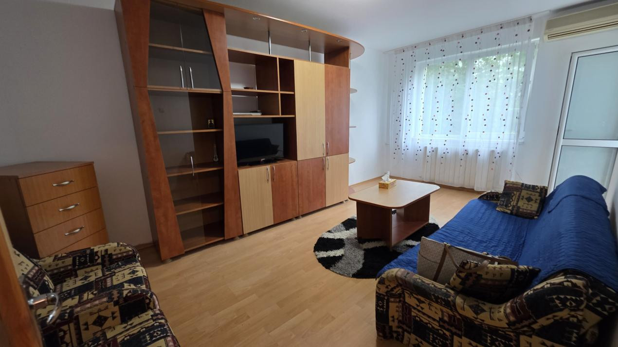 Inchiriere 2 camere cu centrala si parcare