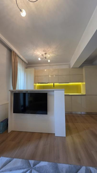 Inchiriere 2 camere-  parcare subterna si centrala proprie
