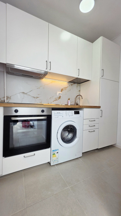 Inchiriere garsoniera metrou Costin Georgian renovata 2026